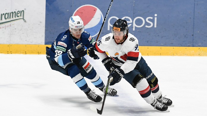  Brendan Randford a vľavo Jakub Lacka