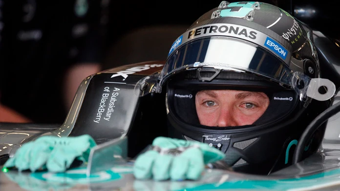 Jazdec tímu Mercedes Nico Rosberg.