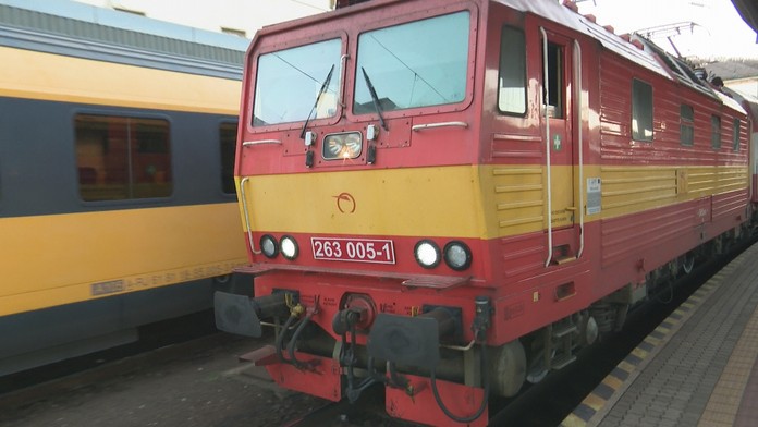 vlaky autobusy vianoce_tvnoviny.mp4