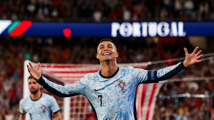 Dokázal to ako prvý v histórii, aj Pelé s Maradonom by tlieskali. Cristiano Ronaldo dosiahol magickú hranicu