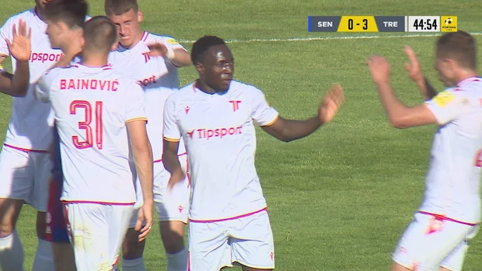 VIDEO: Trenčín si poradil so Senicou rozdielom triedy. O všetkom rozhodol záver prvého polčasu