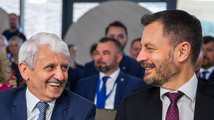 Na snímke zľava Mikuláš Dzurinda a Eduard Heger