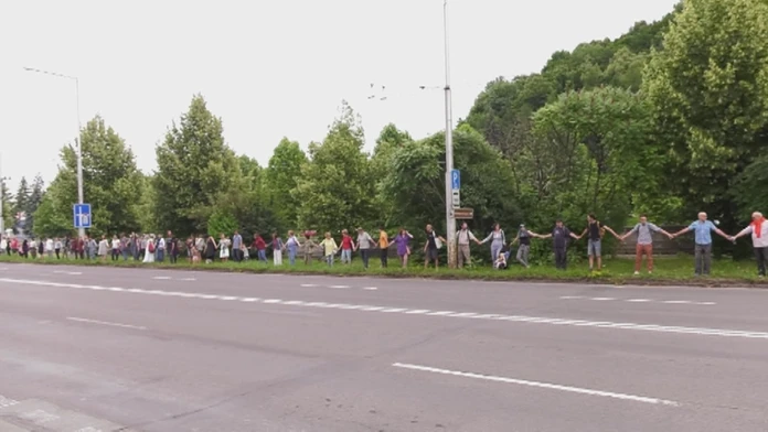 Živá reťaz v Banskej Bystrici.