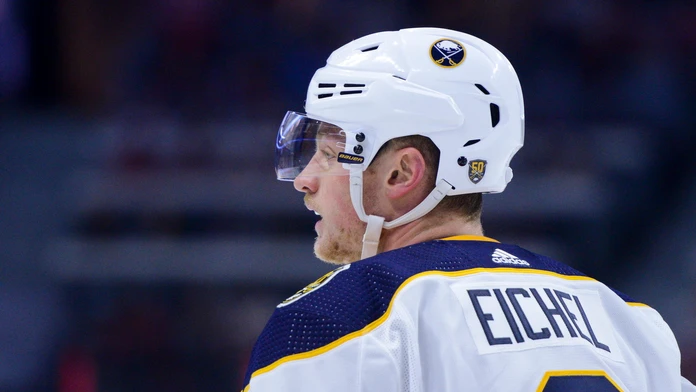 Joonas Korpisalo z Columbusu proti NY Islanders.