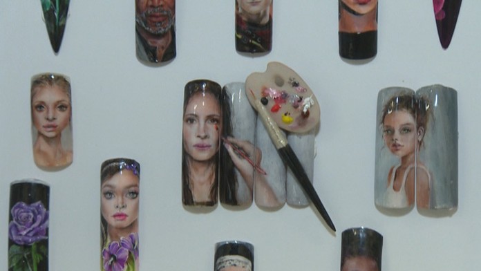 Roberto Firmino z Liverpoolu v dueli na pôde Southamptnou.