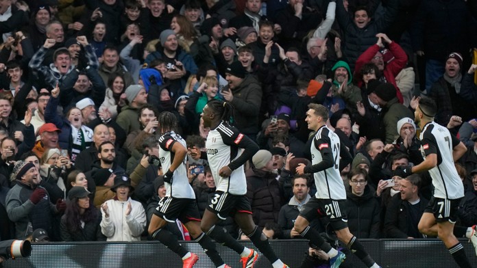 Arsenal prekvapujúco prehral. Tottenham sa v závere roka tešil z výhry