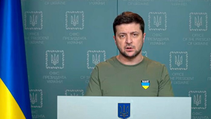 Zelenskyj: Chystajú sa ostreľovať Odesu, bude to historický zločin