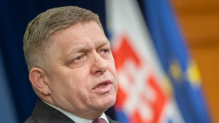 Predseda strany Smer Robert Fico 