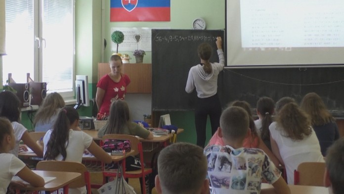 Tréner Zvolena Andrej Podkonický v dueli s Popradom.