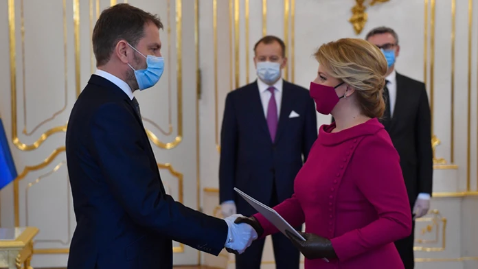 Prezidentka Zuzana Čaputová  vymenúva Igora Matoviča za premiéra.