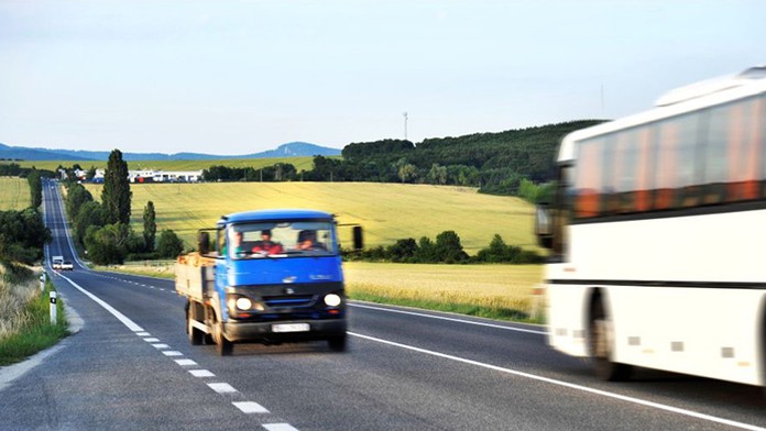Cesta, avia, autobus