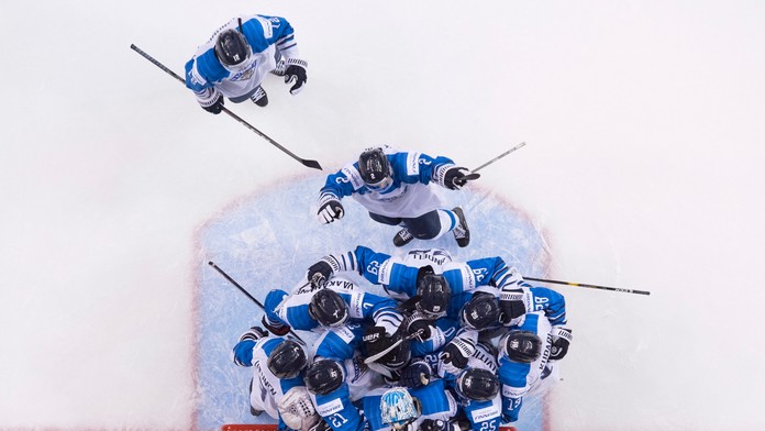 0701_Dr__House_I__FIX_W1_Po_Pia_popoludni__12.mp4