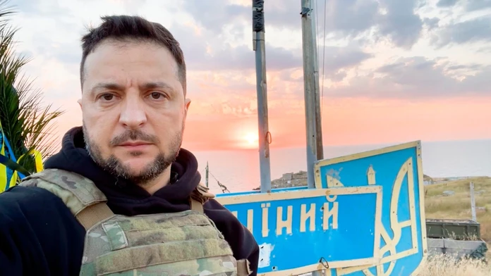 Zelenskyj hlási úspechy v rámci protiofenzívy: Armáda napreduje na južnom fronte, pohla sa aj na východe