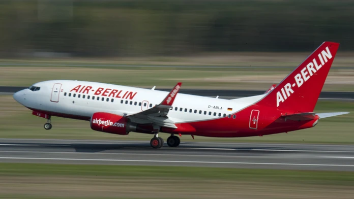 Na archívnej snímke lietadlo spoločnosti Air Berlin.