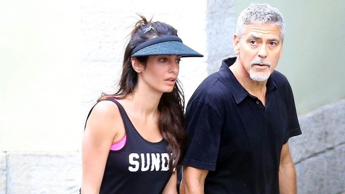 Manželia Clooneyovci. 