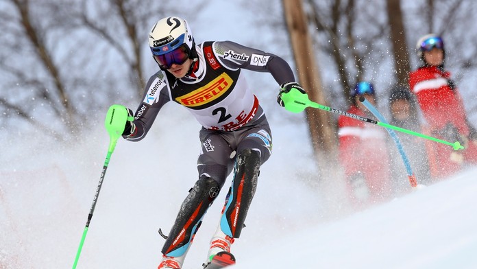 Slovenská paralympionička Henrieta Farkašová (vľavo) s jej navádzačkou Natáliou Šubrtovou.