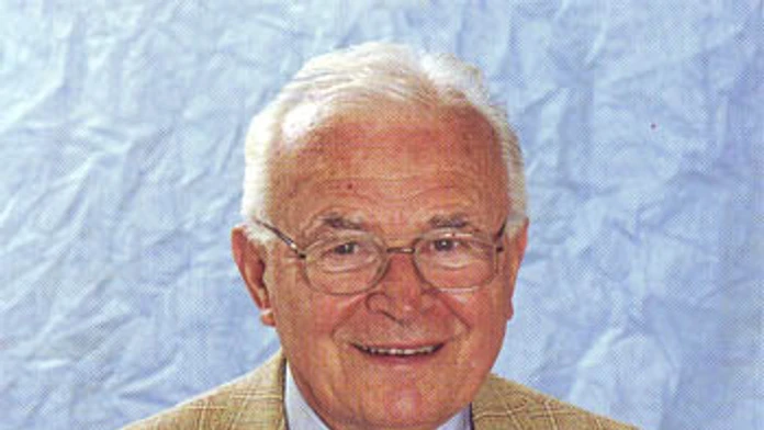 gut_karel_edited-1.jpg