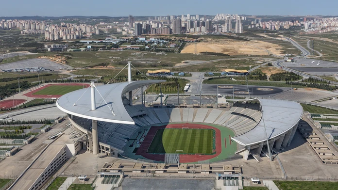 Atatürkov olympijský štadión v Istanbule.
