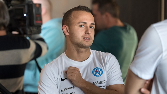 Stanislav Lobotka na zraze slovenskej futbalovej reprezentácie.