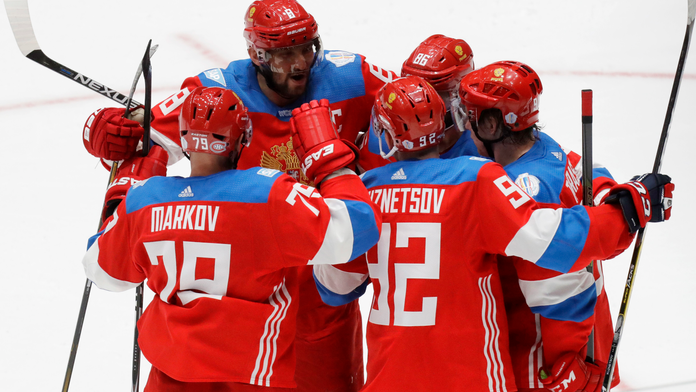 Ruskí hokejisti sa v prvom zápase stretnú so Švédmi