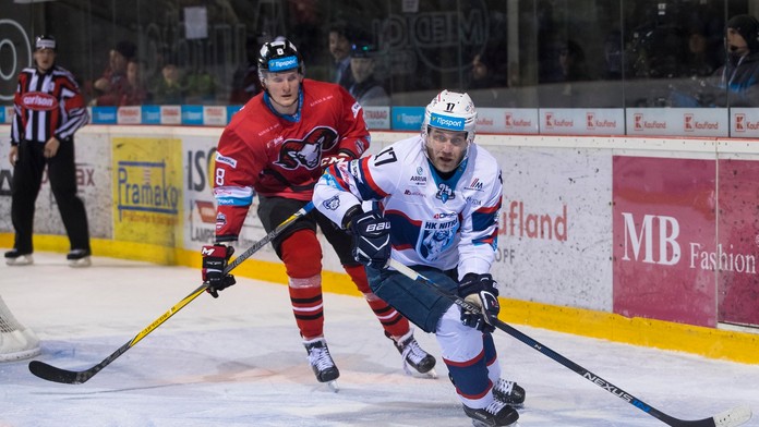 Na snímke zľava Pavol Skalický (Banská Bystrica) a Peter Ordzovenský (Nitra).