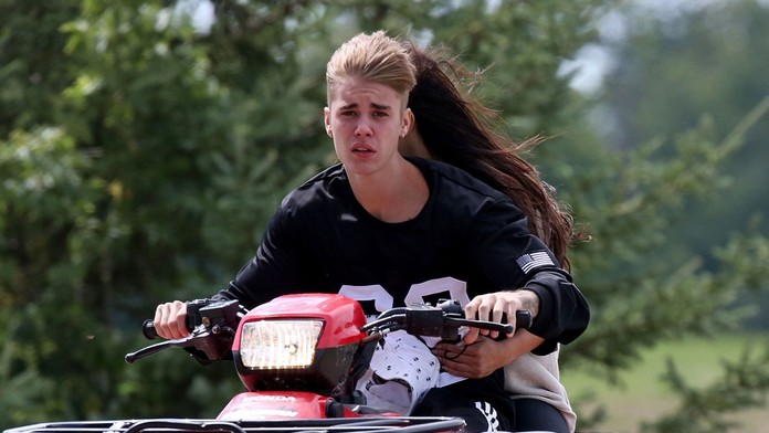 bieber a selena.jpg