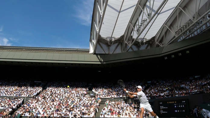 Novak Djokovič počas finále Wimbledonu v roku 2022