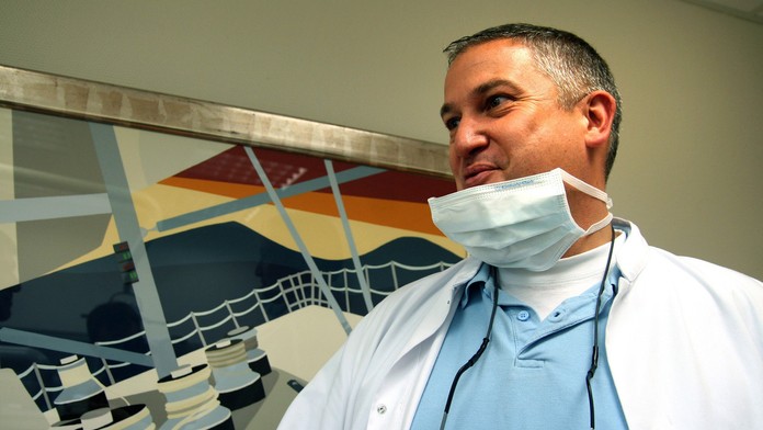 France_Dentist_on_trial268177331366.jpg