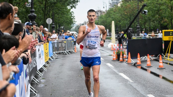 Na MS v chôdzi padol svetový výkon roka. Slovák Černý si vylepšil osobák