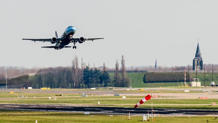 Lietadlo Brussels Airlines odlieta z bruselského letiska Zaventem.