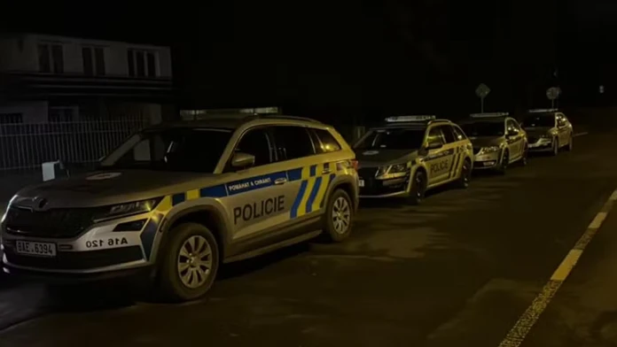 Polícia zverejnila detaily streľby v Prahe. Pri dvojnásobnej vražde prišlo o život aj dieťa
