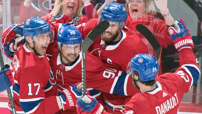 Brady Skjei z NY Rangers proti NY Islanders.
