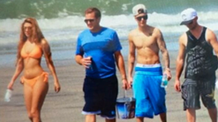 0125-chantel-justin-bieber-panama-twitter-3.jpg
