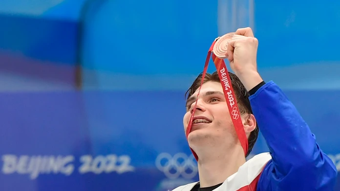 Draftová lotéria NHL pozná víťaza, Slafkovský by si mohol zahrať s Tatarom