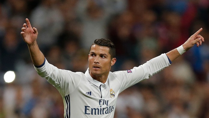 Hráči Borussie Dortmund oslavujú víťazstvo nad Legiou Varšava.