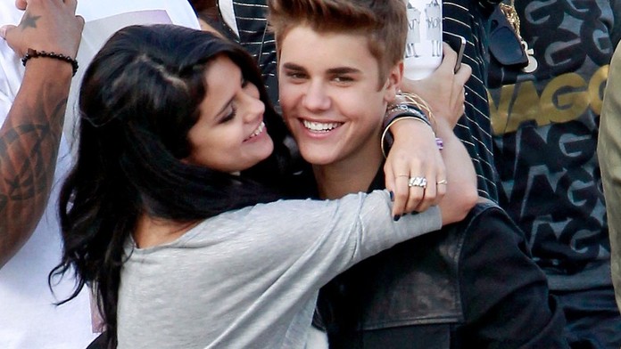 justin a selena.jpg
