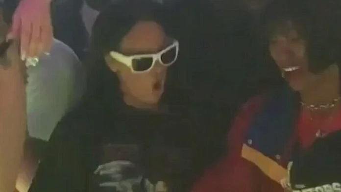 343E663000000578-3593103-image-a-39_1463413374050.jpg