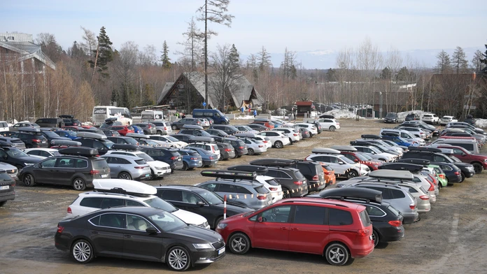 Poplatky pri prepise auta sa budú od júla počítať po novom