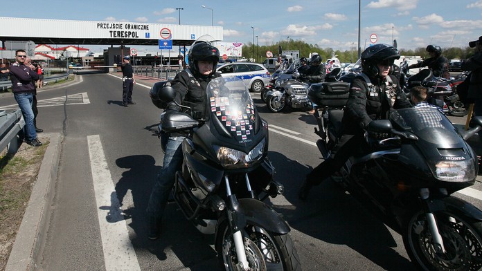 Noční vlci na poľských hraniciach