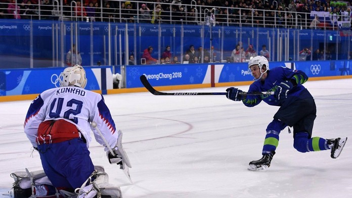 Žiga Jeglič premieňa rozhodujúci nájazd.