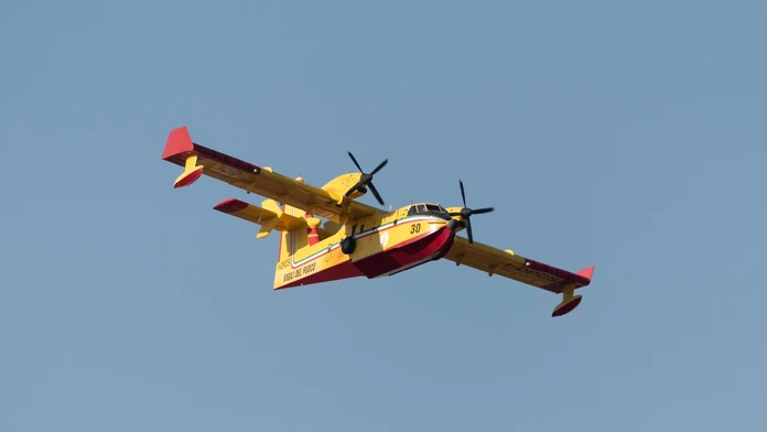 Autentické VIDEO: Tragický zásah na Sicílii. Počas hasenia požiaru havarovalo lietadlo, zahynuli dvaja piloti