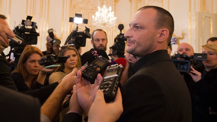 face_vavrincikova_finale_komplet.mp4