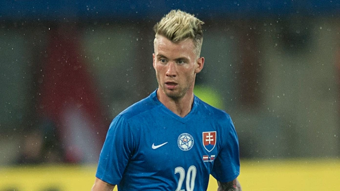 Albert Rusnák v drese slovenskej reprezentácie.