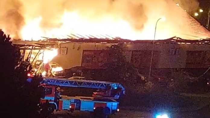 V Česku zhorela predajňa známeho supermarketu