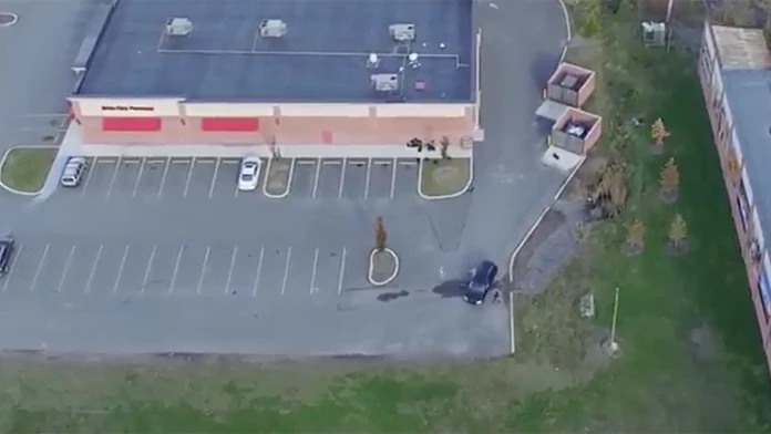 Manželkinu neveru odhalil dronom.