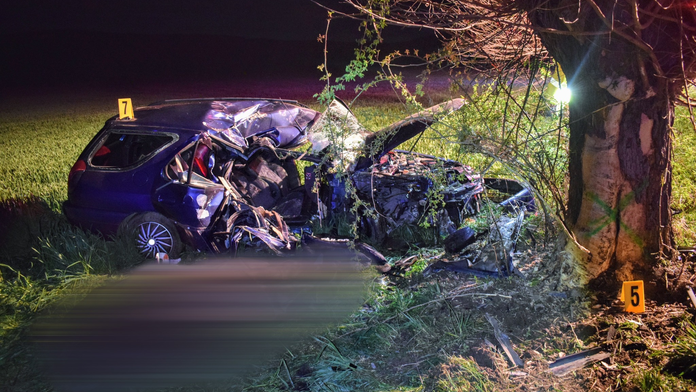 Tragická nehoda medzi obcami Nový Tekov a Malé Kozmálovce