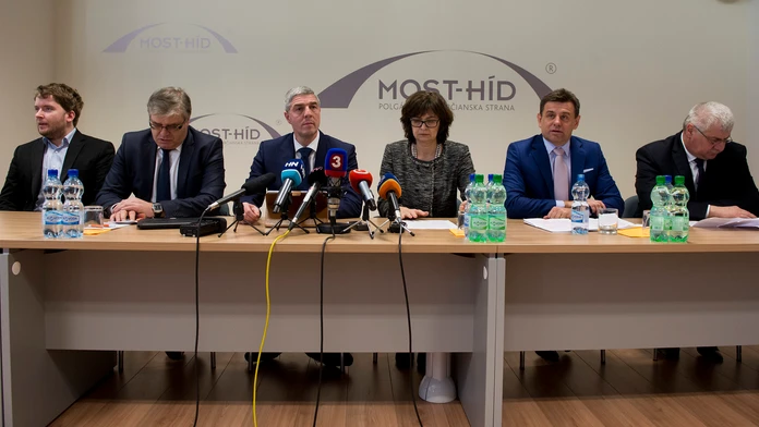 Vedenie strany Most-Híd počas tlačovej konferencie po zasadnutí Republikovej rady strany.