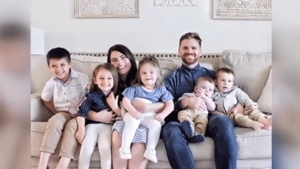 Štyria adoptovaní súrodenci