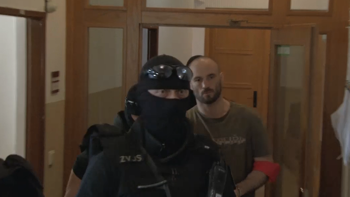 Expolicajt Ján Antoška na súde