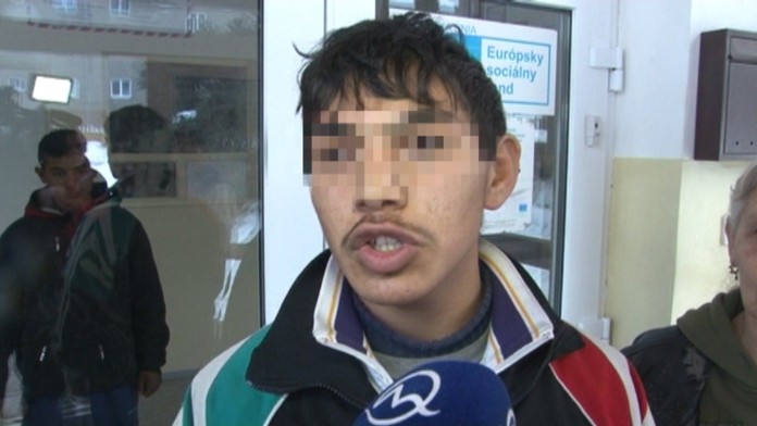 Chlapca údajne zbili obecní policajti
